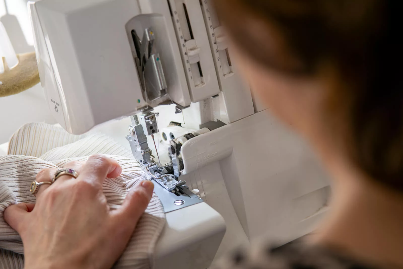 Chez Elena - Atelier de couture Namur - Machine à coudre Bernina